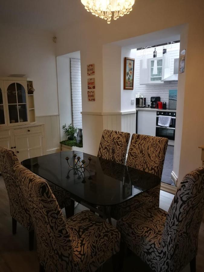 Three Sisters Cottage 托基 外观 照片